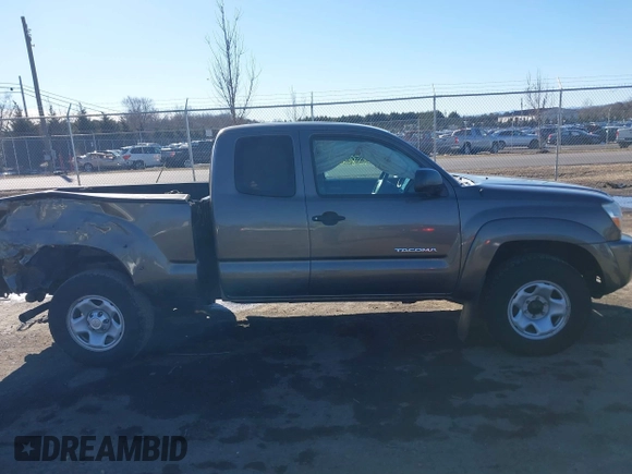 2009 Toyota Tacoma with VIN 5TEUU42N89Z650911, listed as a IAAI auction lot 41580270 with 178,669 mi miles. Bid and sale history available at carsss.com. Image 13.