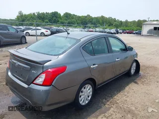 2016 Nissan Versa S с VIN 3N1CN7APXGL916946, выставлен на аукционе IAAI как лот 42400425 с пробегом 56 806 миль миль и . История ставок и продаж доступна на DreamBid. Изображение 4.