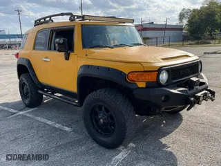 2008 Toyota FJ Cruiser with VIN JTEBU11F28K007078, listed as a Copart auction lot 78932804 with 184,271 mi miles and Clean Title. Bid and sale history available at carsss.com. Image 1.