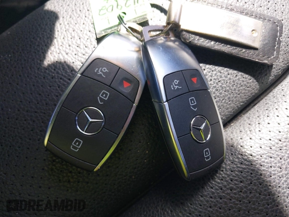 2022 Mercedes-Benz GLC 300 с VIN W1N0G8DB0NV346185, выставлен на аукционе IAAI как лот 42165180 с пробегом 21 782 миль миль и . История ставок и продаж доступна на DreamBid. Изображение 11.