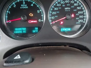 2014 GMC Yukon XL Denali with VIN 1GKS2MEF8ER239777, listed as a IAAI auction lot 41192009 with 142,656 mi miles. Bid and sale history available at carsss.com. Image 7.