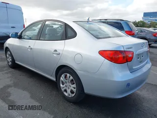 2009 Hyundai Elantra SE z VIN KMHDU46D89U711633, wystawiony jako IAAI lot #42239722 z przebiegiem 156 270 mil mil oraz . Historia ofert i sprzedaży dostępna na DreamBid. Obrazek 3.