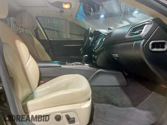 2014 Maserati Ghibli S Q4 z VIN ZAM57RTA9E1112724, wystawiony jako Copart lot #57189295 z przebiegiem 45 525 mil mil oraz Szkody całkowita. Historia ofert i sprzedaży dostępna na DreamBid. Obrazek 5.