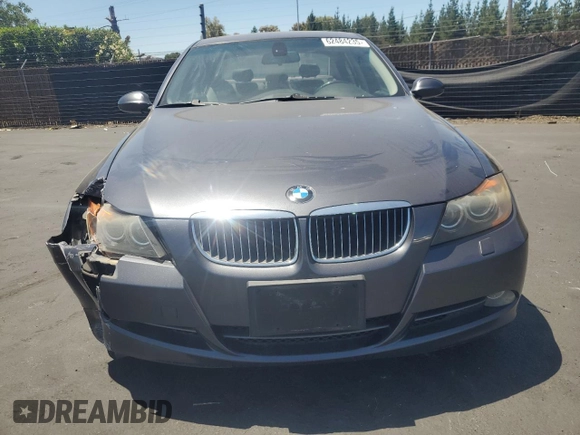 2006 BMW 3 Series 330i with VIN WBAVB33526PS13196, listed as a Copart auction lot 62484235 with 156,706 mi miles and Salvage title. Bid and sale history available at DreamBid. Image 5.