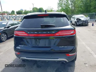 2017 Lincoln MKC Reserve with VIN 5LMTJ3DH9HUL21768, listed as a IAAI auction lot 42081970 with 84,798 mi miles and . Bid and sale history available at DreamBid. Image 16.