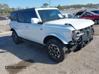 2024 Ford Bronco Outer Banks with VIN 1FMDE8BH6RLB35995, listed as a IAAI auction lot 41712075 with 3,733 mi miles. Bid and sale history available at carsss.com. Image 1.