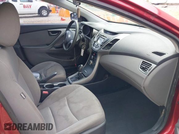 2015 Hyundai Elantra SE z VIN 5NPDH4AE4FH619336, wystawiony jako IAAI lot #42098288 z przebiegiem 170 650 mil mil oraz . Historia ofert i sprzedaży dostępna na DreamBid. Obrazek 5.