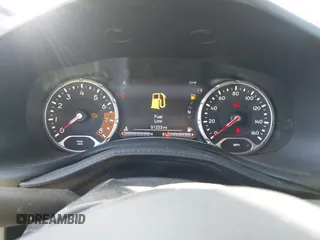 2021 Jeep Renegade Latitude z VIN ZACNJDBB1MPM77865, wystawiony jako IAAI lot #41743614 z przebiegiem 51 223 mil mil oraz . Historia ofert i sprzedaży dostępna na DreamBid. Obrazek 7.
