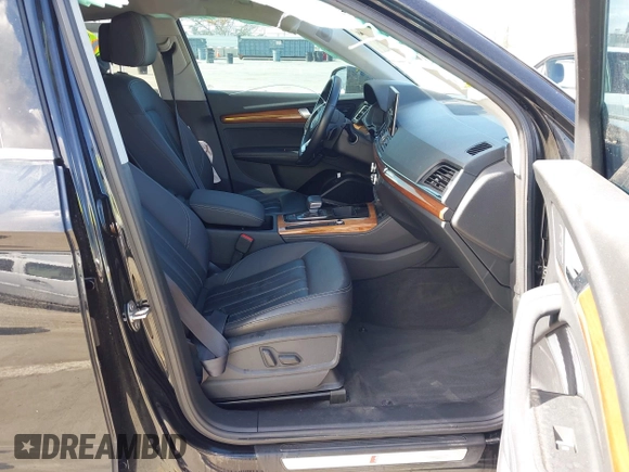 2021 Audi Q5 Premium Plus z VIN WA1E2AFY2M2045125, wystawiony jako IAAI lot #42251738 z przebiegiem 44 395 mil mil oraz . Historia ofert i sprzedaży dostępna na DreamBid. Obrazek 5.