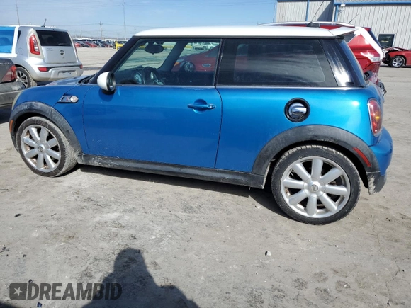 2007 MINI Hardtop S with VIN WMWMF735X7TL92555, listed as a Copart auction lot 46820165 with 98,314 mi miles and Clean Title. Bid and sale history available at DreamBid. Image 2.
