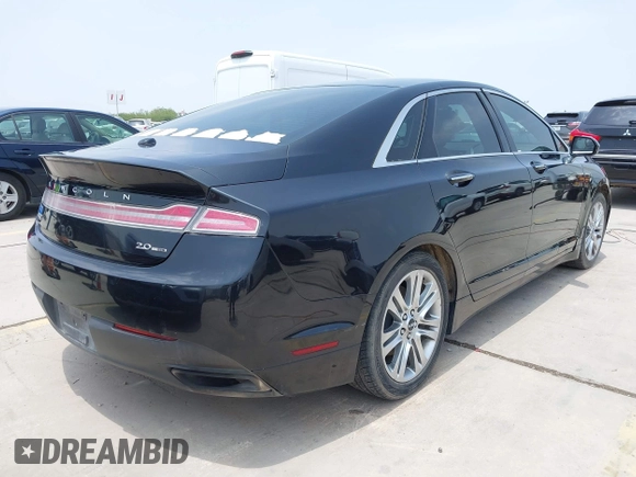 2013 Lincoln MKZ with VIN 3LN6L2G92DR827081, listed as a IAAI auction lot 42267095 with 114,564 mi miles and . Bid and sale history available at DreamBid. Image 4.