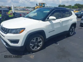 2019 Jeep Compass Limited with VIN 3C4NJCCBXKT725774, listed as a IAAI auction lot 42347887 with 43,472 mi miles and . Bid and sale history available at DreamBid. Image 17.