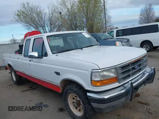 1996 Ford F-150 with VIN 1FTEX14H2TKA29905, listed as a IAAI auction lot 41871592 with 1 mi miles. Bid and sale history available at carsss.com. Image 1.
