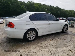 2007 BMW 3 Series 328i with VIN WBAVA33527PG39395, listed as a Copart auction lot 61638825 with 120,130 mi miles and Salvage title. Bid and sale history available at DreamBid. Image 3.