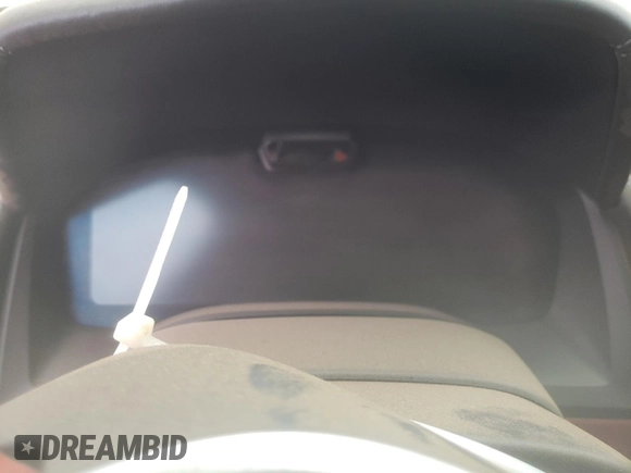 2021 BMW M8 z VIN WBSGV0C03MCF60039, wystawiony jako Copart lot #39737763 z przebiegiem Nie podano mil oraz . Historia ofert i sprzedaży dostępna na DreamBid. Obrazek 9.