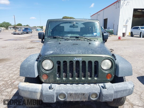 2009 Jeep Wrangler X with VIN 1J4FA24169L711018, listed as a IAAI auction lot 42178480 with 195,611 mi miles and . Bid and sale history available at DreamBid. Image 12.