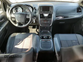 2016 Chrysler Town & Country S with VIN 2C4RC1HG7GR208222, listed as a Copart auction lot 71686304 with 150,588 mi miles and Non Repairable. Bid and sale history available at DreamBid. Image 8.