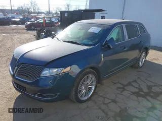 2016 Lincoln MKT EcoBoost z VIN 2LMHJ5AT4GBL02910, wystawiony jako IAAI lot #41192092 z przebiegiem 76 999 mil mil oraz . Historia ofert i sprzedaży dostępna na DreamBid. Obrazek 18.