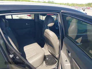 2015 Kia Sportage EX z VIN KNDPC3ACXF7712113, wystawiony jako IAAI lot #42127859 z przebiegiem 50 734 mil mil oraz . Historia ofert i sprzedaży dostępna na DreamBid. Obrazek 8.