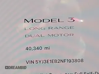 2022 Tesla Model 3 Long Range z VIN 5YJ3E1EB2NF193808, wystawiony jako IAAI lot #42281993 z przebiegiem 40 340 mil mil oraz . Historia ofert i sprzedaży dostępna na DreamBid. Obrazek 15.