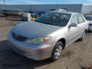 2004 Toyota Camry LE with VIN 4T1BE30K54U828326, listed as a IAAI auction lot 41876818 with 164,876 mi miles. Bid and sale history available at carsss.com. Image 2.