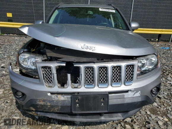 2017 Jeep Compass High Altitude with VIN 1C4NJDEBXHD191404, listed as a Copart auction lot 57209015 with 60,532 mi miles and Salvage title. Bid and sale history available at DreamBid. Image 5.