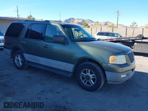2003 Ford Expedition XLT with VIN 1FMFU16W93LB08888, listed as a IAAI auction lot 41290047 with 220,561 mi miles. Bid and sale history available at carsss.com. Image 1.