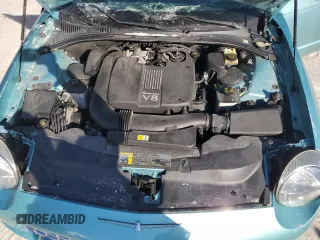 2002 Ford Thunderbird Hardtop Premium with VIN 1FAHP60A32Y108035, listed as a Copart auction lot 41422055 with 28,863 mi miles and Salvage Title. Bid and sale history available at DreamBid. Image 11.