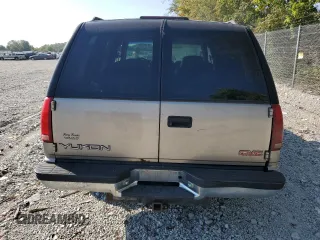 1999 GMC Yukon with VIN 1GKEK13R5XJ725991, listed as a Copart auction lot 71176784 with 245,481 mi miles and Clean Title. Bid and sale history available at carsss.com. Image 6.
