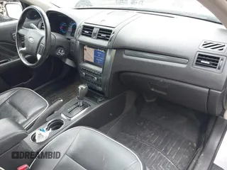 2011 Ford Fusion SEL with VIN 3FAHP0CG7BR170341, listed as a IAAI auction lot 42034192 with 128,279 mi miles. Bid and sale history available at carsss.com. Image 5.