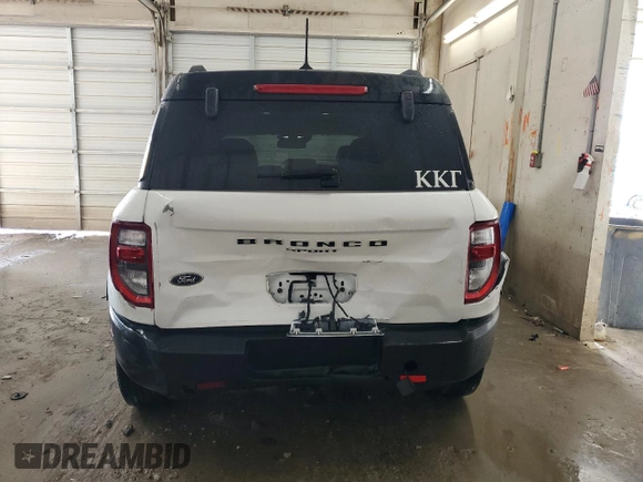 2021 Ford Bronco Sport Outer Banks z VIN 3FMCR9C61MRB07468, wystawiony jako Copart lot #55500605 z przebiegiem 34 586 mil mil oraz Szkoda całkowita • Salvage title. Historia ofert i sprzedaży dostępna na DreamBid. Obrazek 6.