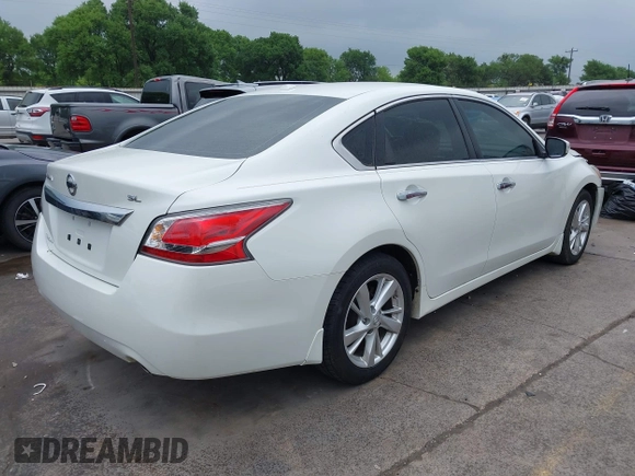 2015 Nissan Altima S with VIN 1N4AL3AP4FN309576, listed as a IAAI auction lot 41924345 with 163,124 mi miles and . Bid and sale history available at DreamBid. Image 4.