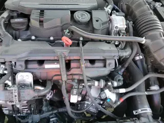 2024 Hyundai Elantra N Line z VIN KMHLR4DF3RU766413, wystawiony jako Copart lot #71558655 z przebiegiem 9 849 mil mil oraz Szkoda całkowita • Salvage title. Historia ofert i sprzedaży dostępna na DreamBid. Obrazek 15.