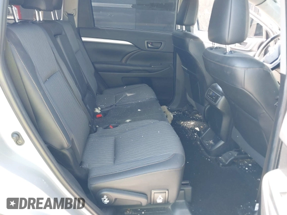 2019 Toyota Highlander LE with VIN 5TDZZRFH8KS362902, listed as a IAAI auction lot 42134460 with 40,102 mi miles and . Bid and sale history available at DreamBid. Image 8.
