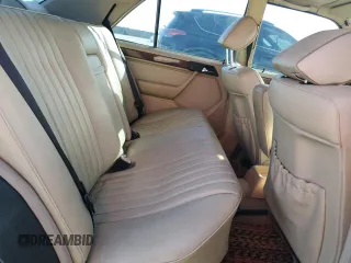 1991 Mercedes-Benz 300 с VIN WDBEB28D0MB487342, выставлен на аукционе Copart как лот 77837294 с пробегом 319 175 миль миль и Списание • Salvage title. История ставок и продаж доступна на DreamBid. Изображение 10.