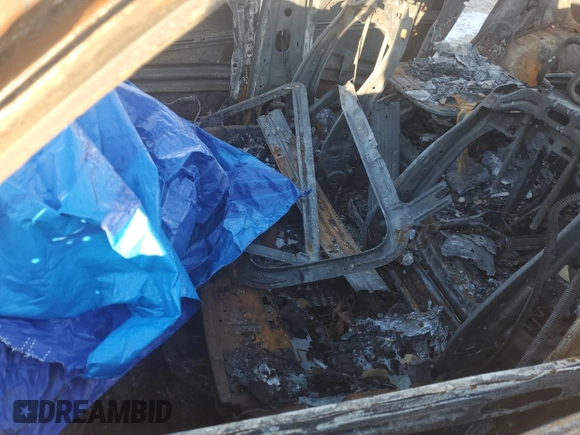 2020 Kia Telluride SX z VIN 5XYP5DHCXLG079150, wystawiony jako Copart lot #89088335 z przebiegiem Nie podano mil oraz Nie do naprawy • Non repairable. Historia ofert i sprzedaży dostępna na DreamBid. Obrazek 7.