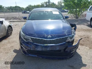 2018 Kia Optima EX with VIN 5XXGU4L32JG261985, listed as a IAAI auction lot 42083868 with 33,264 mi miles and . Bid and sale history available at carsss.com. Image 12.