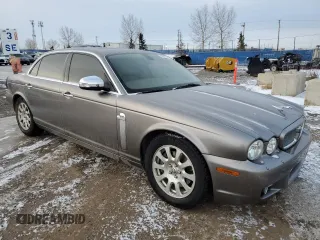 2009 Jaguar XJ with VIN SAJXA82B69SH31532, listed as a Copart auction lot 88027035 with 90,233 mi miles and Clean Title. Bid and sale history available at DreamBid. Image 4.