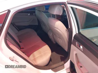 2015 Hyundai Sonata SE z VIN 5NPE24AF1FH185293, wystawiony jako IAAI lot #42465714 z przebiegiem 204 099 mil mil oraz . Historia ofert i sprzedaży dostępna na DreamBid. Obrazek 8.