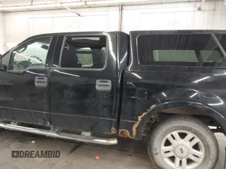 2004 Ford F-150 XLT with VIN 1FTPW14554KC20463, listed as a IAAI auction lot 41862699 with 204,126 mi miles. Bid and sale history available at carsss.com. Image 6.