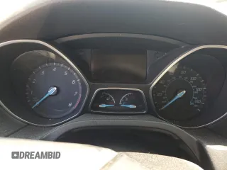 2013 Ford Focus SE с VIN 1FADP3F26DL240879, выставлен на аукционе Copart как лот 62403005 с пробегом Не указан миль и Списание • Salvage title. История ставок и продаж доступна на DreamBid. Изображение 9.