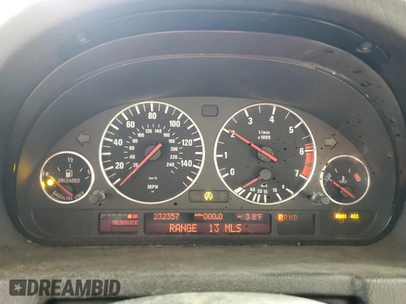 2001 BMW X5 4.4i with VIN WBAFB33531LH18946, listed as a Copart auction lot 84322504 with 232,357 mi miles and Clean Title. Bid and sale history available at carsss.com. Image 9.
