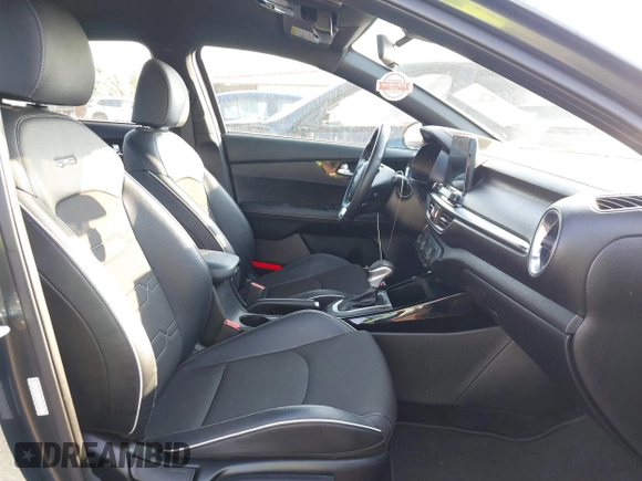 2021 Kia Forte GT-Line with VIN 3KPF34AD5ME282322, listed as a IAAI auction lot 42266008 with 57,572 mi miles and . Bid and sale history available at DreamBid. Image 5.