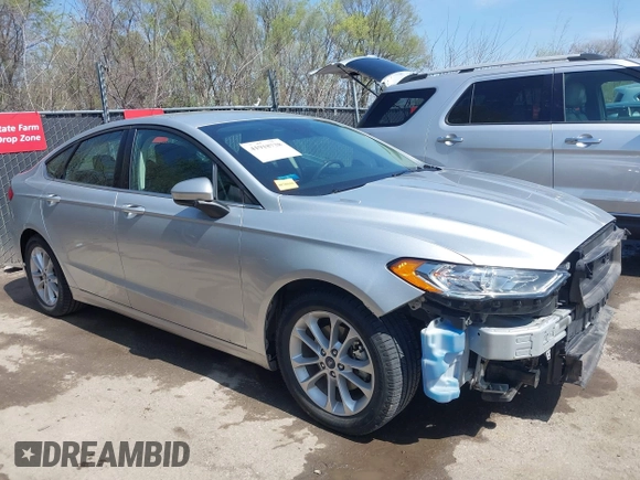 2019 Ford Fusion SE with VIN 3FA6P0HDXKR275252, listed as a IAAI auction lot 41918738 with 70,729 mi miles and . Bid and sale history available at DreamBid. Image 13.