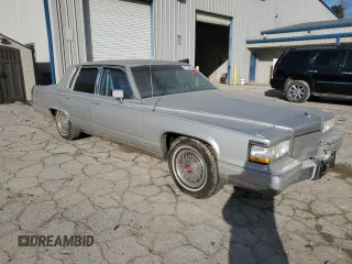 1990 Cadillac Brougham z VIN 1G6DW5476LR721785, wystawiony jako Copart lot #47170405 z przebiegiem Nie podano mil oraz Szkody całkowita. Historia ofert i sprzedaży dostępna na DreamBid. Obrazek 4.