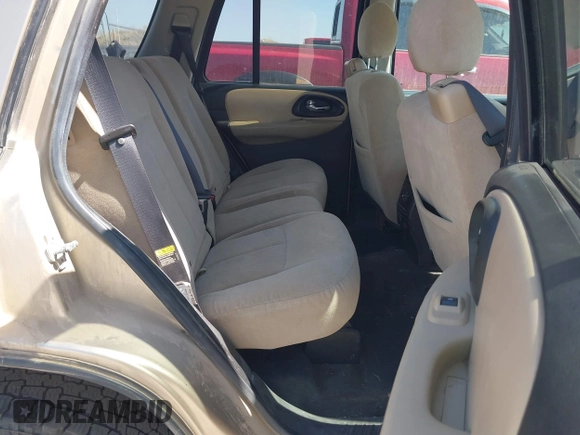 2006 Chevrolet TrailBlazer LS with VIN 1GNDT13S562346030, listed as a IAAI auction lot 41915887 with 228,486 mi miles and . Bid and sale history available at DreamBid. Image 8.