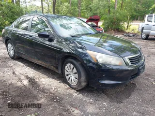 2008 Honda Accord LX z VIN 1HGCP26318A161325, wystawiony jako IAAI lot #42336743 z przebiegiem 207 266 mil mil oraz . Historia ofert i sprzedaży dostępna na DreamBid. Obrazek 1.