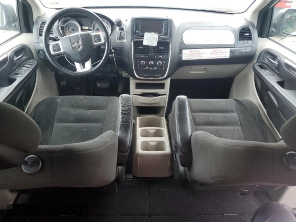 2017 Dodge Grand Caravan SE Plus z VIN 2C4RDGBG5HR646618, wystawiony jako Copart lot #73948564 z przebiegiem 176 304 mil mil oraz Czysty tytuł • Clean title. Historia ofert i sprzedaży dostępna na DreamBid. Obrazek 8.