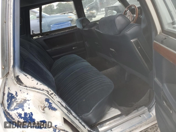 1987 Oldsmobile Cutlass z VIN 1G3GR51Y2HR316707, wystawiony jako Copart lot #69328344 z przebiegiem 70 828 mil mil oraz Szkody całkowita. Historia ofert i sprzedaży dostępna na DreamBid. Obrazek 10.