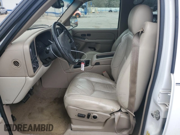 2006 Chevrolet Tahoe LT with VIN 1GNEC13T06R119865, listed as a Copart auction lot 44915225 with 185,145 mi miles and Salvage Title. Bid and sale history available at carsss.com. Image 7.